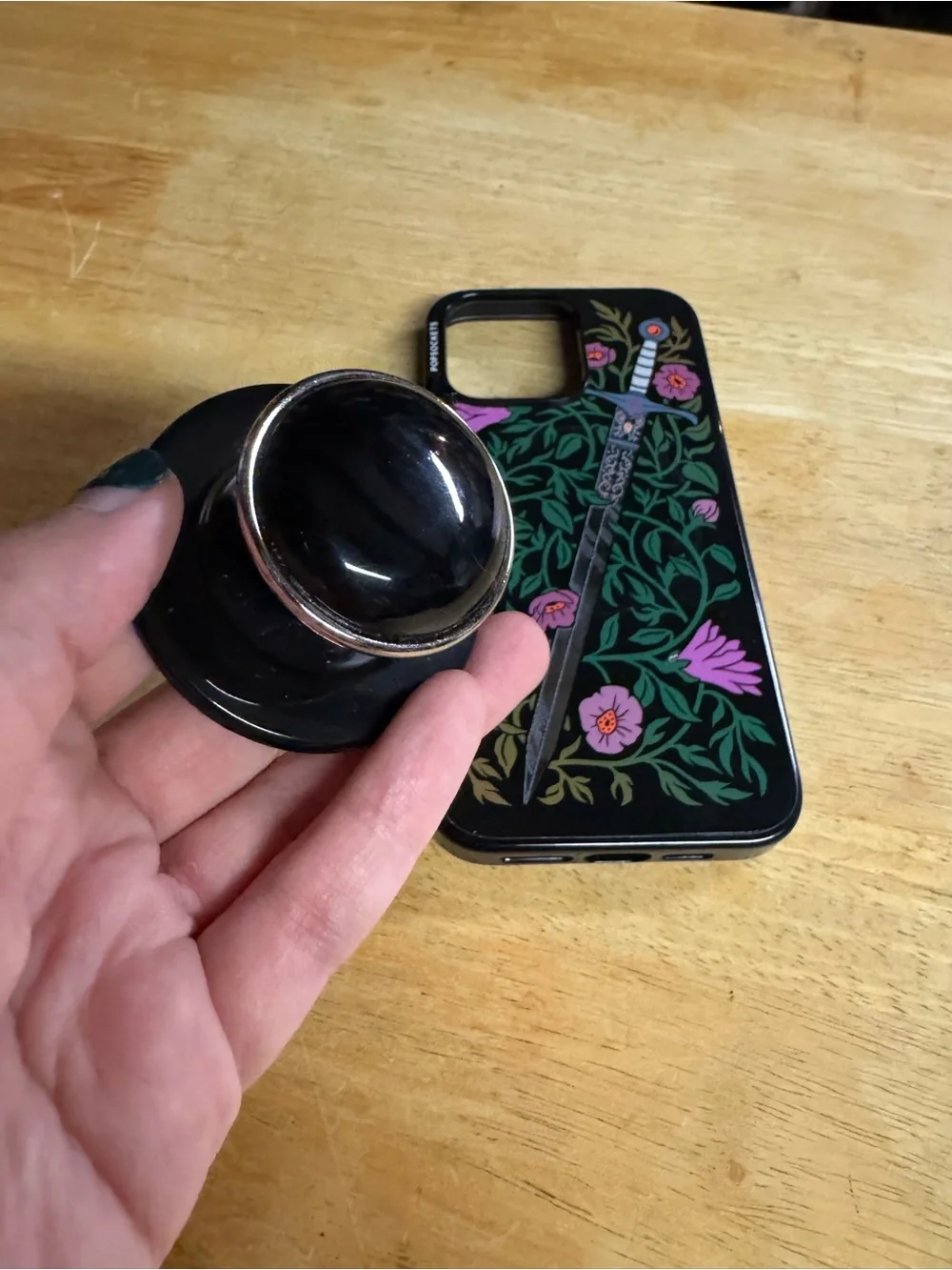 Mirror Thorny Blade Forest iPhone 15 Pro Max MagSafe Case BonBon Black Popsocket